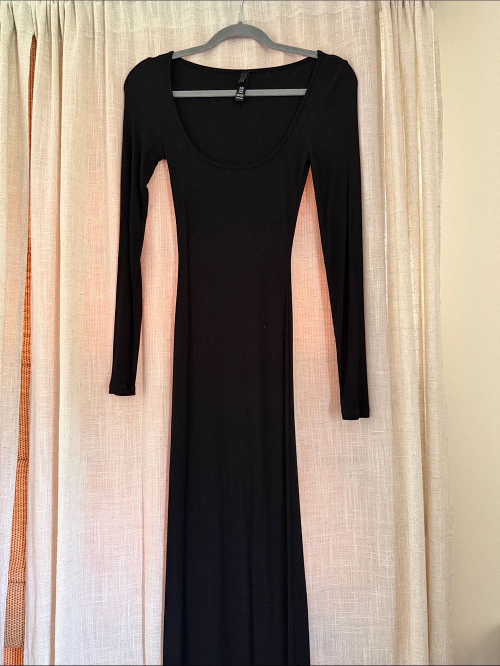 SKIMS | xs | Black Long Sleeve Scoop Neck Maxi Dress - Classic Women's Dress